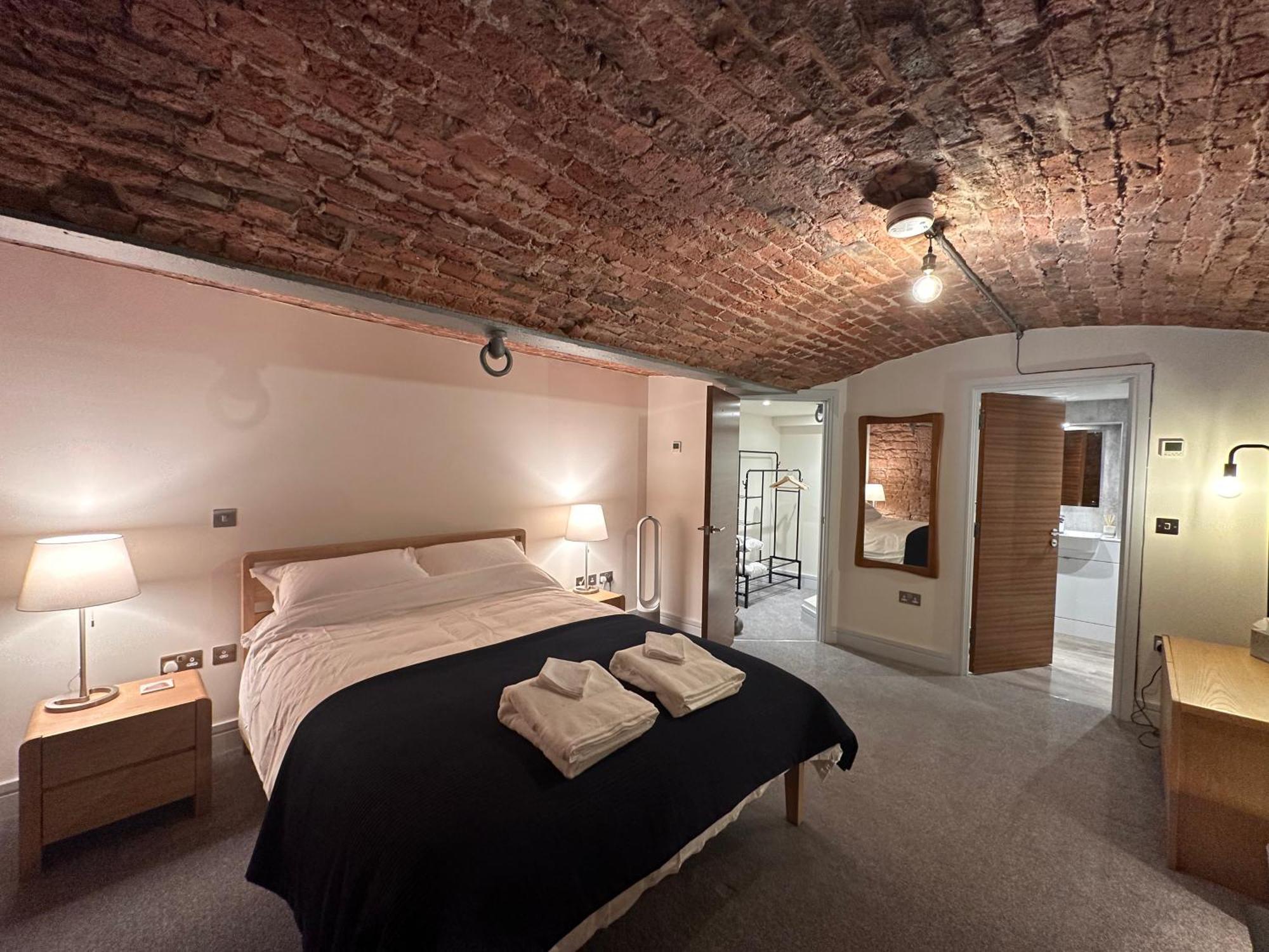The Engine House At Dixons Chimney Near Carlisle Castle Unique Historic Apartment With 65 Inch Sky Glass And Private Parking Exterior foto